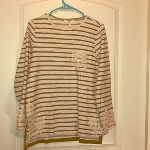MJC pull over fancy sweatshirt